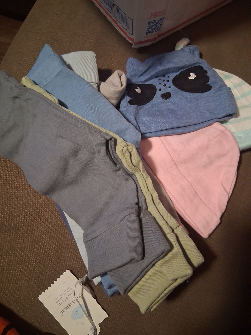 cloud island Baby 6 Joggers & 3 Hats